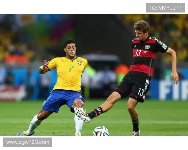 世界足球明星联手对抗明星队员的精彩对决盛宴