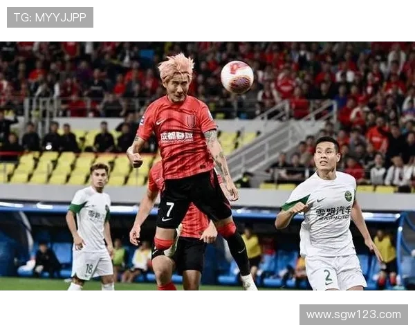 足球明星发色背后的故事与象征意义解析